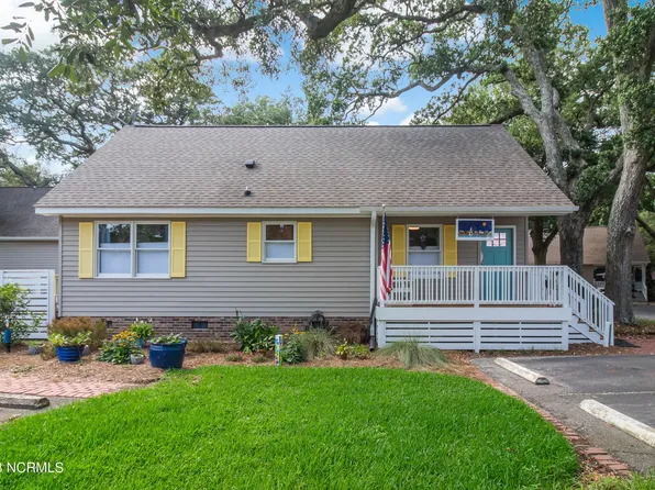 313 E Brown Street #B, Southport, NC 28461
