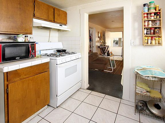5th image of 150 Leibrandt Ave