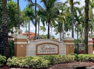 1210 Wildwood Lakes Blvd APT 305, Naples, FL 34104