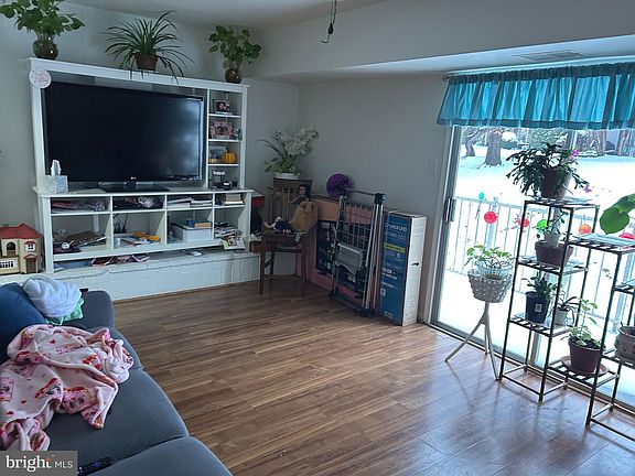 5th image of 14446 Cool Oak Ln