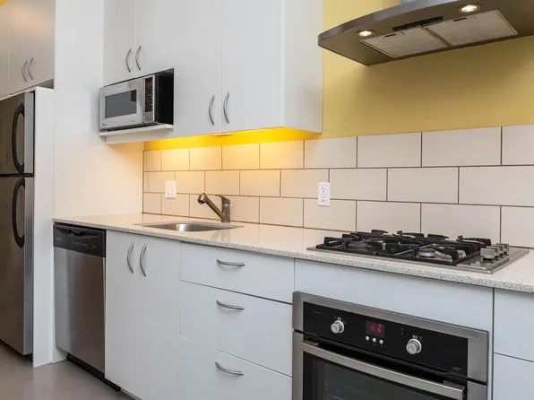 Fremont Place, 3531 NE 15th Ave #211, Portland, OR 97212