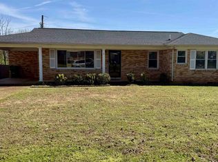 110 Emerald Dr, Tuscumbia, AL 35674