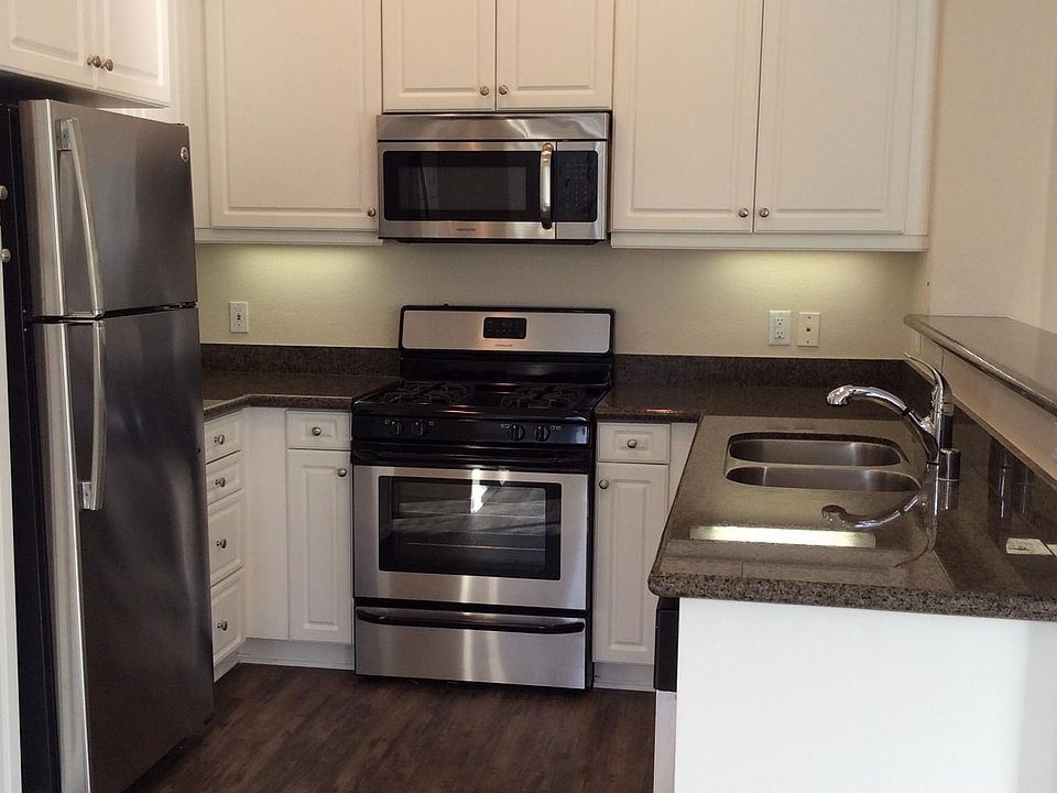 1st image of 12309 Creekview Dr Unit 12