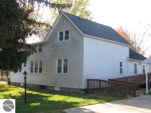 2nd image of 504 W Washington St
