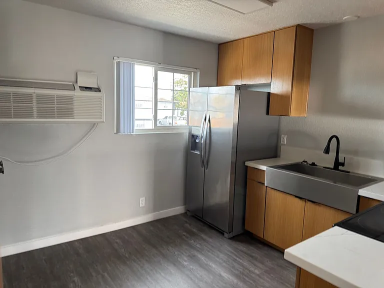 Villa Del Sol Apartments — Photo 129