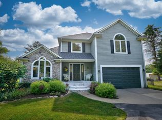 1612 Lake Metamora Dr, Metamora, MI 48455