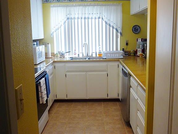 5th image of 5988 Chaumont Dr