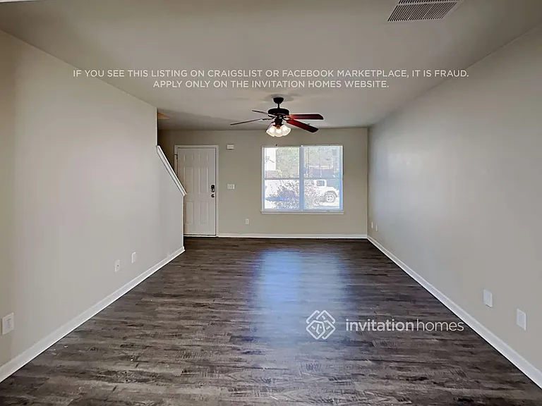 117 Rockefeller Ln — Photo 5