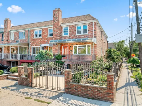 5902 70th Street, Maspeth, NY 11378