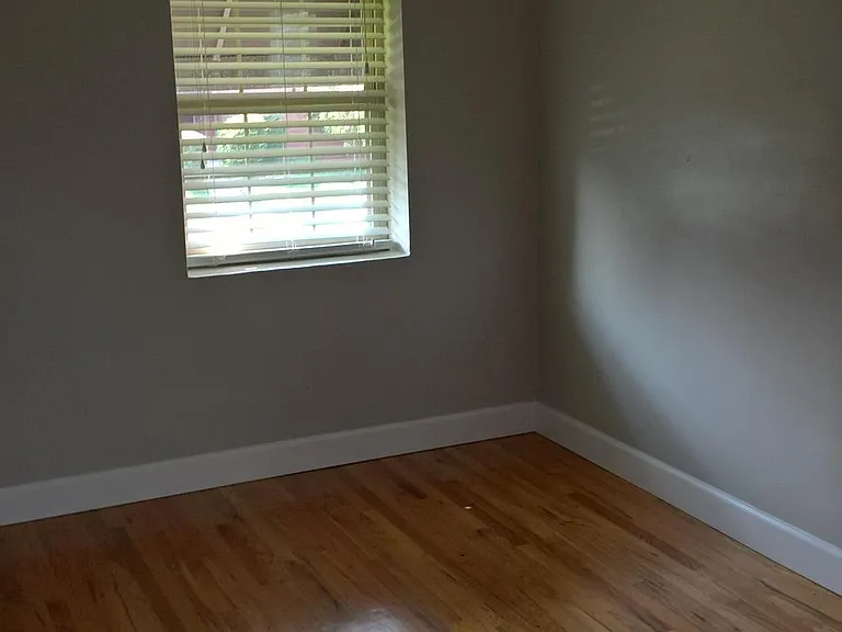 1962 S Columbine St #8 — Photo 6