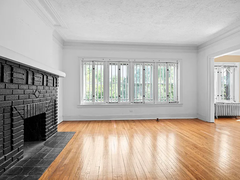 2729 Euclid Heights Blvd #3 — Photo 17