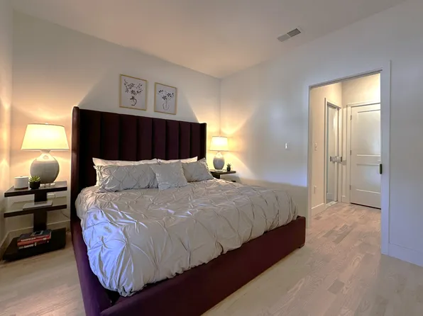 400 Claremont Avenue image 77 of 130