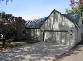 6911 SW Oak St, Tigard, OR 97223