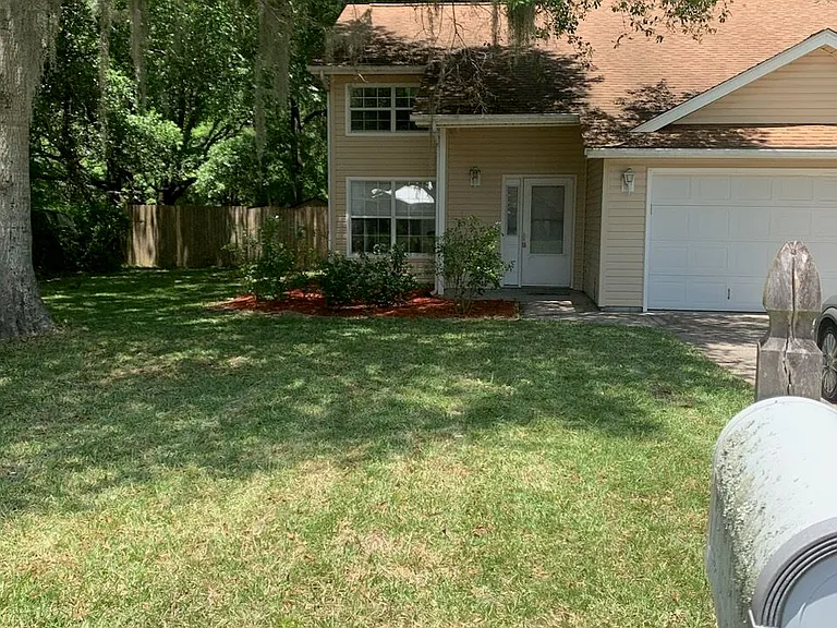 105 Cherry Tree Ct — Photo 2