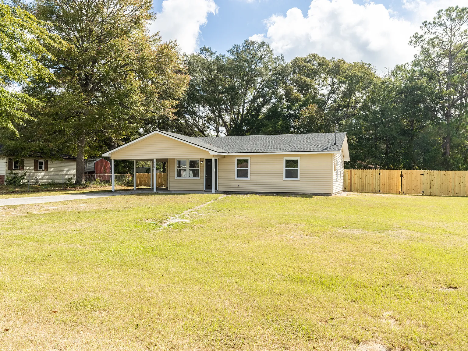3 bed, 1.5 bath, 1008 sqft, $1,850 — Photo 4