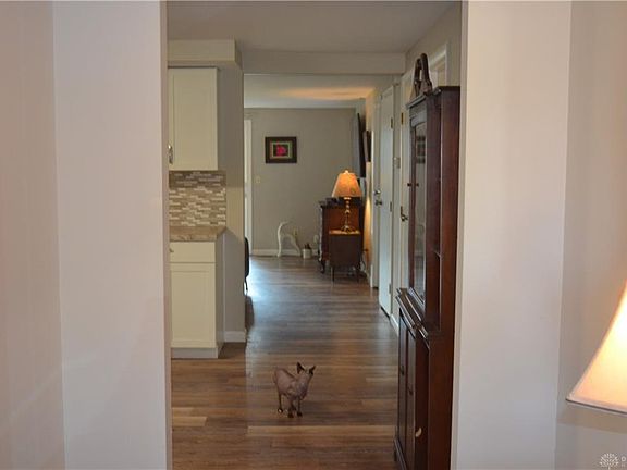 4th image of 6883 Locustview Dr