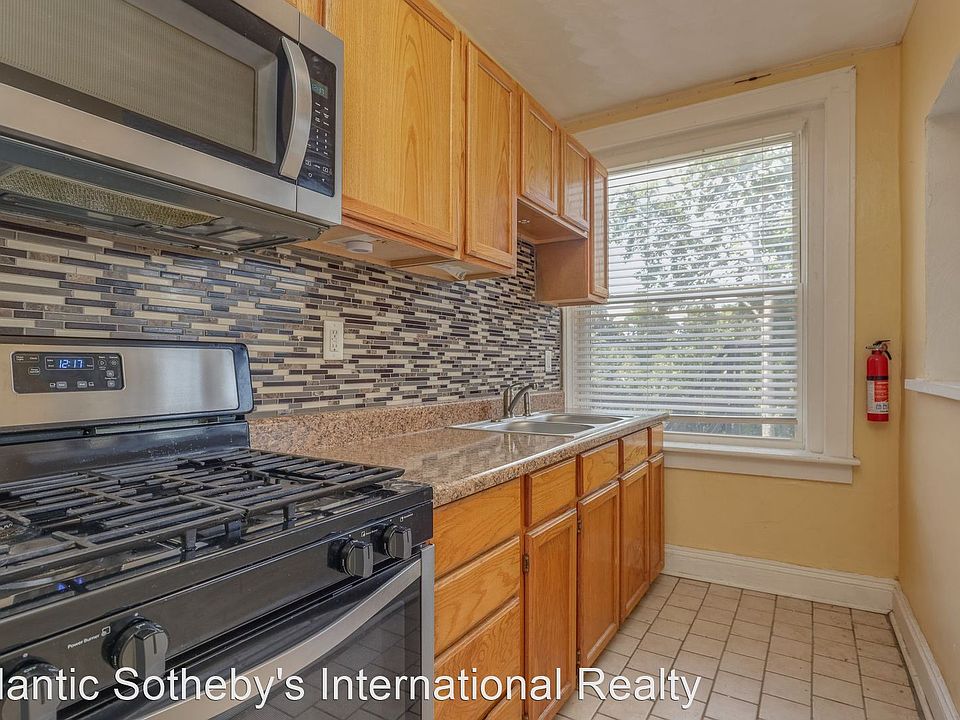 1st image of 9335 Buckman Ave #B9