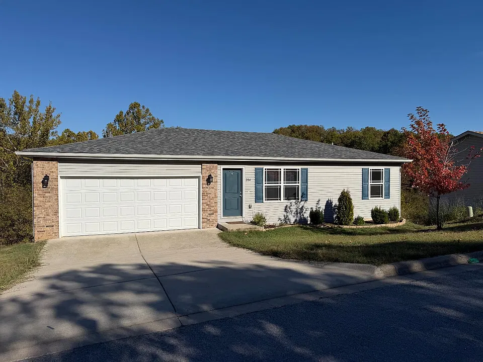 204 Whispering Meadows Pkwy
