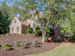 5565 Ridgemoor Dr, Braselton, GA 30517