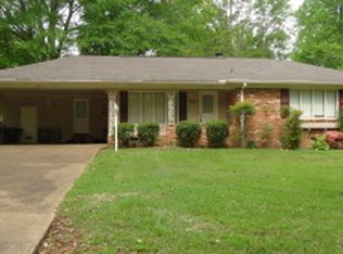 1305 E Clover Ln, Corinth, MS 38834
