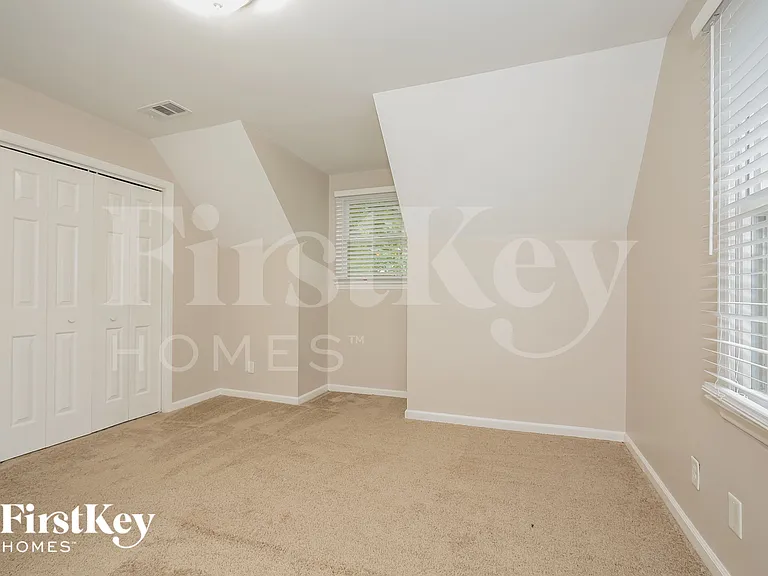 5021 Westhaven Ln — Photo 11