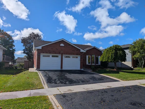 333 Friarhill Cres, Kingston, ON K7M 8P5