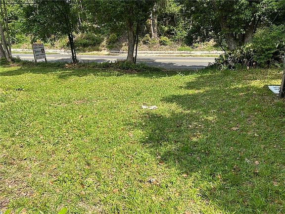 3rd image of 3759 Old Shell Rd