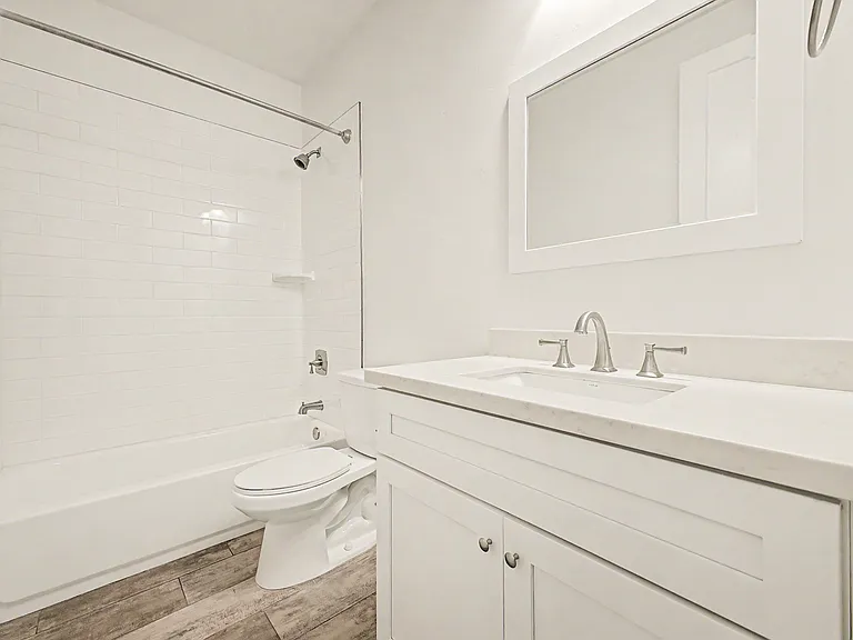 Full Bath 1