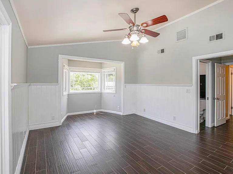 11029 Eldora Ave — Photo 45
