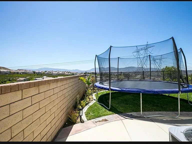 20540 Suzie Ln — Photo 46