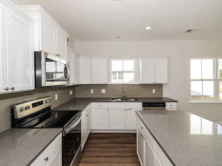 Quinn Residences at Drayton Park - Savannah Quarters — Photo 10