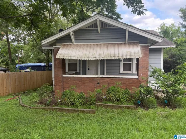 912 Woodward Rd, Midfield, AL 35228