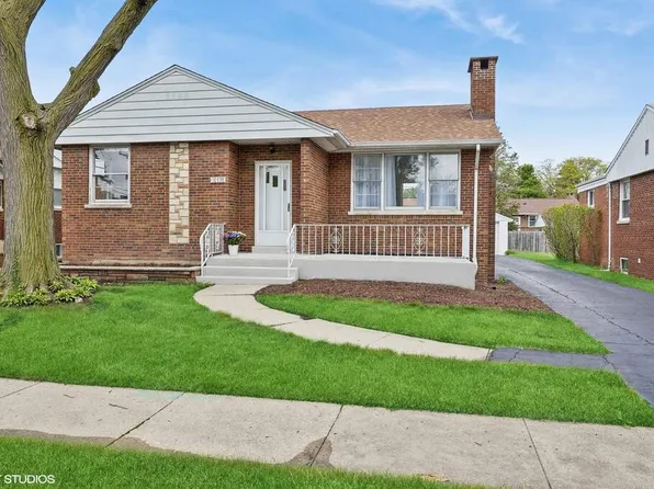 10338 Bond St, Westchester, IL 60154