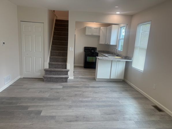 68 Beaver St