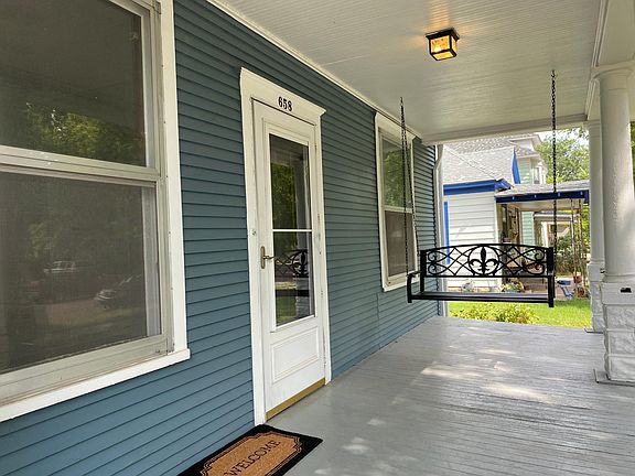 5th image of 658 S 10th St
