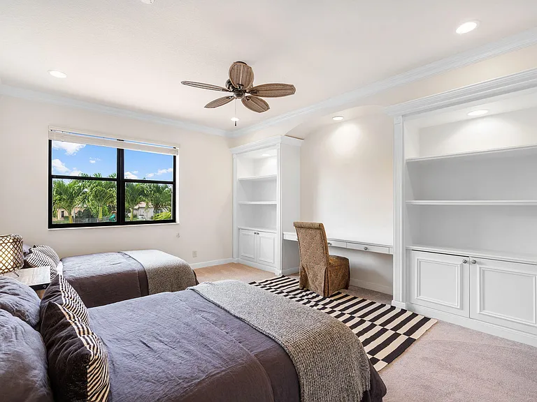 11695 Sunrise View Ln — Photo 25