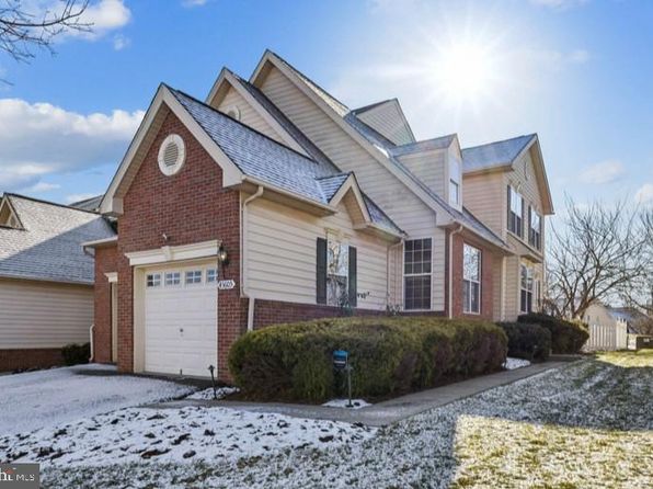 43605 Dunhill Cup Sq