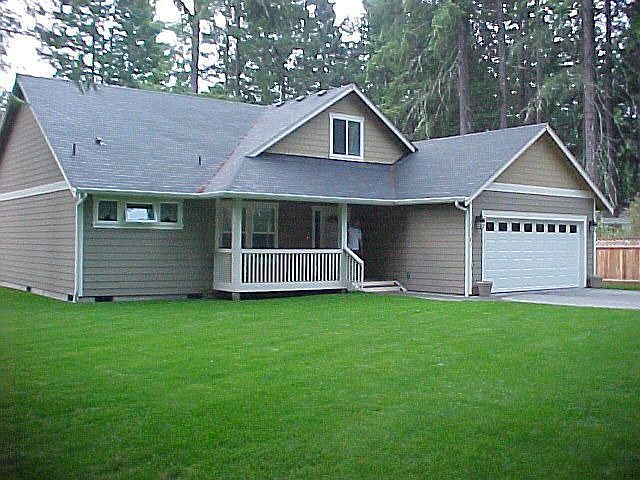 All most new, lake community Home