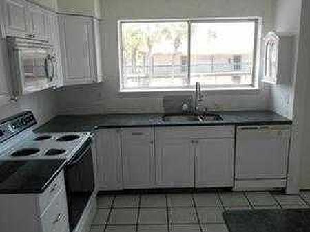 2nd image of 6321 Newtown Cir #21B1