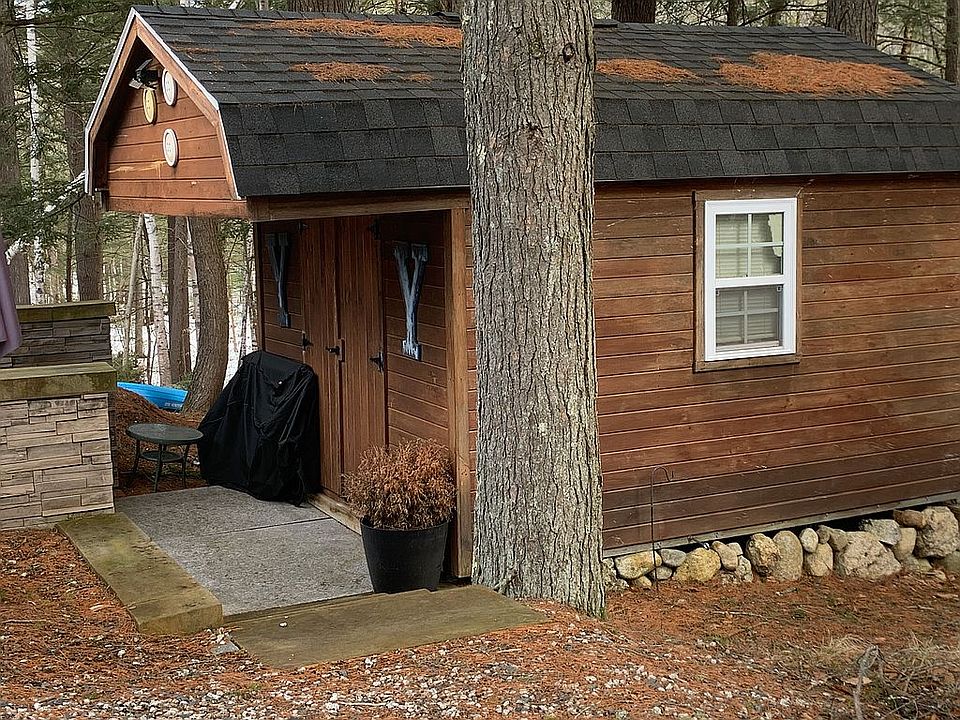 2nd image of 16 Moon Cir