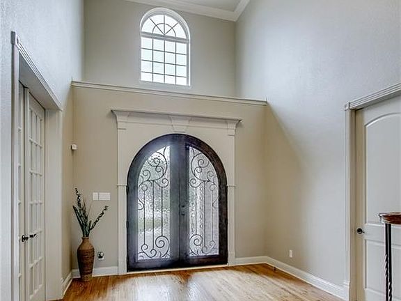 3rd image of 1909 Arrington Ct