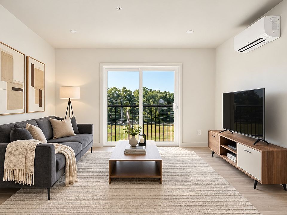 1st image of 131 Perry St #401