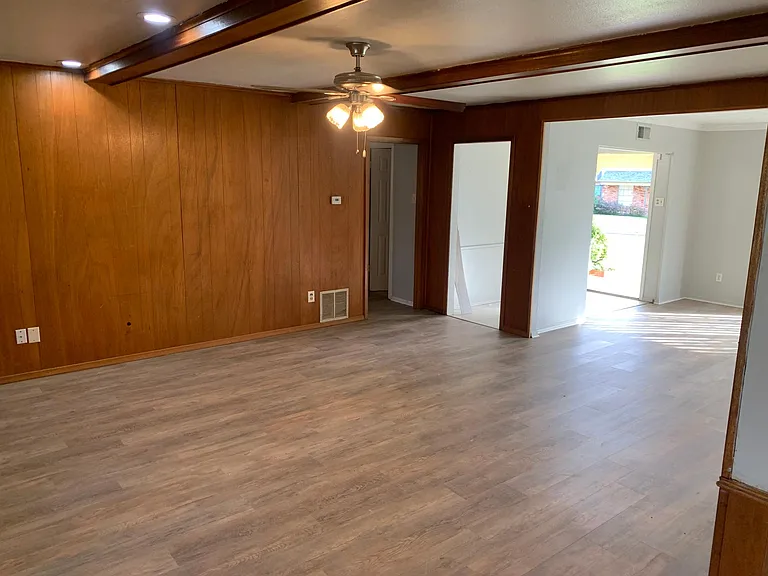 621 Tarryall Dr — Photo 5