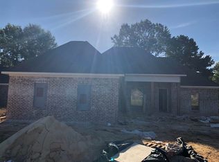 150 Porter Ridge Dr, Canton, MS 39046