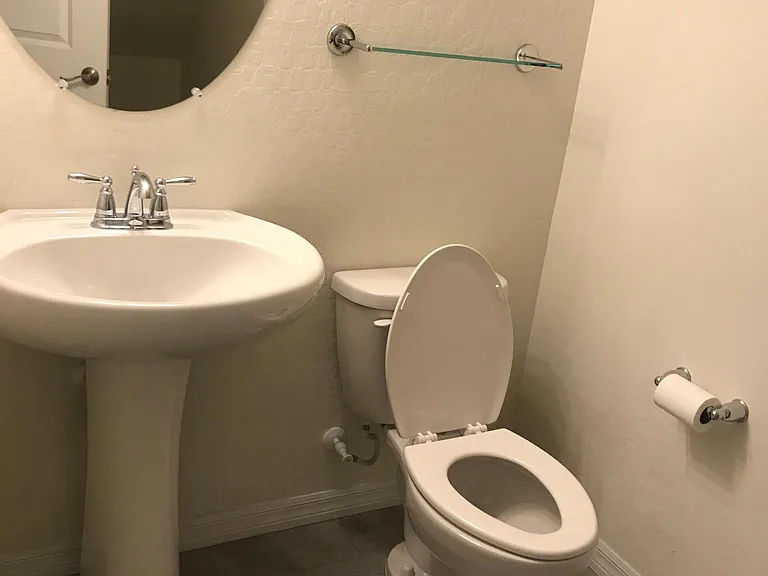 135 Berneri Dr — Photo 11