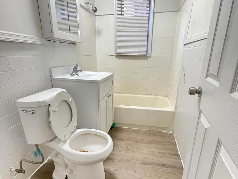 34 12th Ave #8B — Photo 9