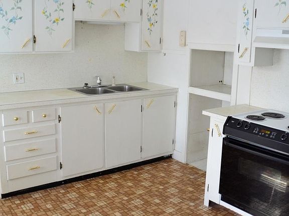5th image of 23 Speirs St #2