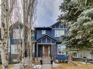 2607 E 32nd St SW, Calgary, AB T3E 2R8