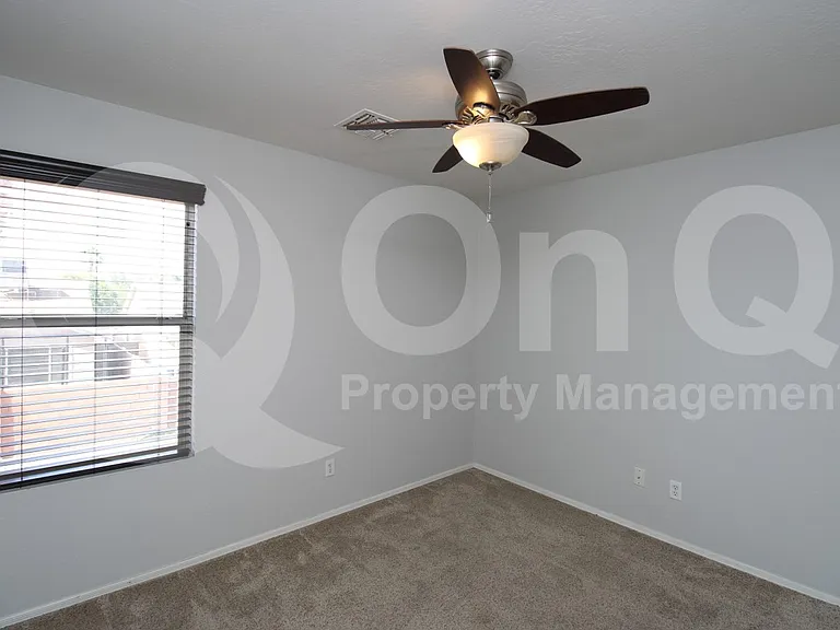 4520 E Glenhaven Dr — Photo 13