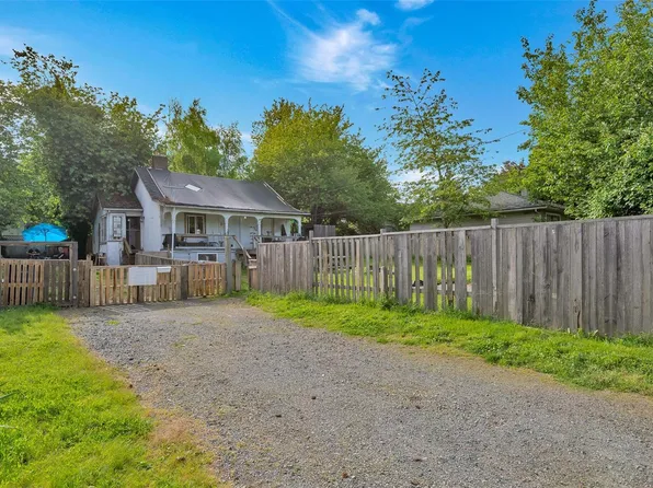 307 Holly Ave, Nanaimo, BC V9S 3M3